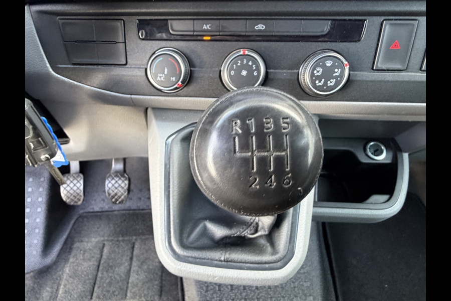 Volkswagen Transporter 2.0 TDI L2H1 150PK Euro6 CarPlay/cruise control/Trekhaak/dab