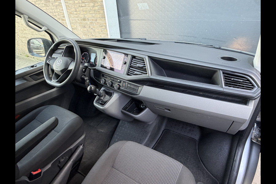 Volkswagen Transporter 2.0 TDI L2H1 150PK Euro6 CarPlay/cruise control/Trekhaak/dab