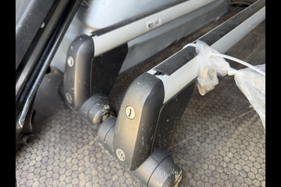 Volkswagen Transporter 2.0 TDI L2H1 150PK Euro6 CarPlay/cruise control/Trekhaak/dab