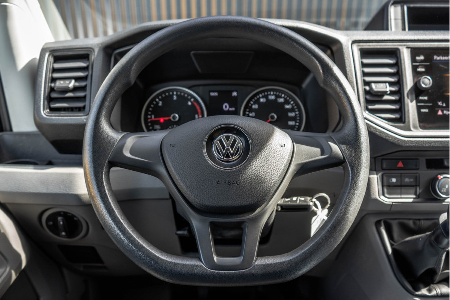 Volkswagen Crafter 2.0TDI L3H3 | 177 PK | 3-Zits | PDC | Airco