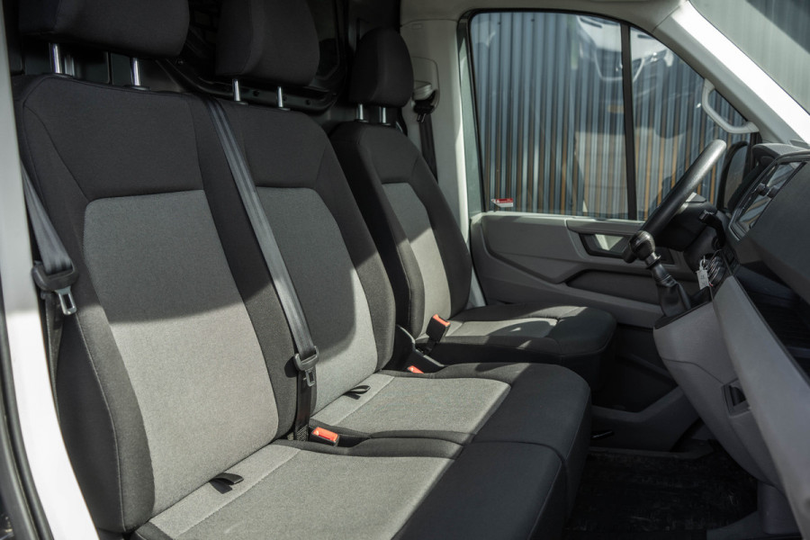 Volkswagen Crafter 2.0TDI L3H3 | 177 PK | 3-Zits | PDC | Airco