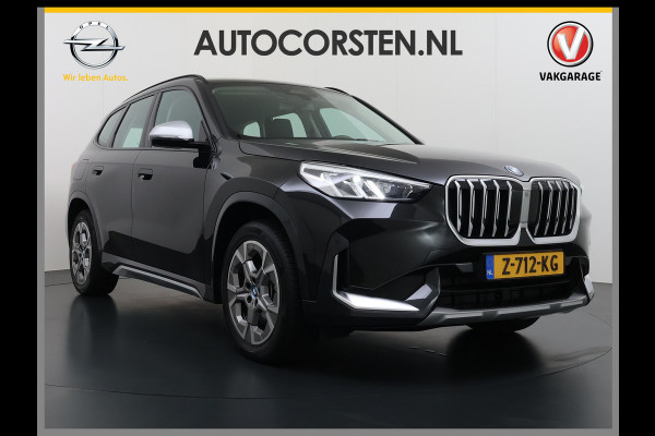 BMW X1 xDrive25e 4WD Hybride 245pk AUT-7 Leer Trekhaak M Shadow-Line Connected-Pro LED Adap.Cruise+File-Assist (semi-Auto-Pilot Xline C 18"lm Elek.Achterklep ConnectDrive Lmv Isofix DAB Led Regen-Lichtsensor Lane Assist Wifi AWD Hybrid met 16,3kw Groot accu pakket Automaat 1.700KG Trekvermogen 1e Eigenaar Origineel Nederlandse Auto Dealeronderhouden