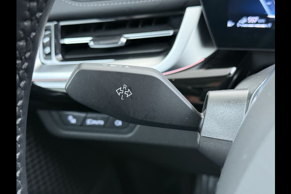 BMW X1 xDrive25e 4WD Hybride 245pk AUT-7 Leer Trekhaak M Shadow-Line Connected-Pro LED Adap.Cruise+File-Assist (semi-Auto-Pilot Xline C 18"lm Elek.Achterklep ConnectDrive Lmv Isofix DAB Led Regen-Lichtsensor Lane Assist Wifi AWD Hybrid met 16,3kw Groot accu pakket Automaat 1.700KG Trekvermogen 1e Eigenaar Origineel Nederlandse Auto Dealeronderhouden