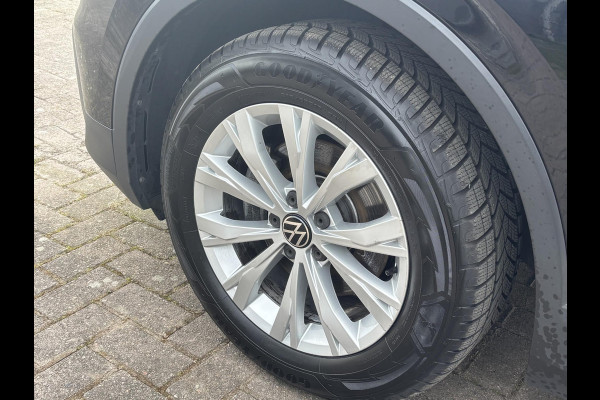 Volkswagen Tiguan 1.5 TSI Life Business | Trekhaak | Stoeverwarming | Adaptive cruise | Navigatie | Elektrische Klep | Parkeersensoren |