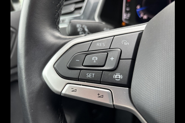 Volkswagen Tiguan 1.5 TSI Life Business | Trekhaak | Stoeverwarming | Adaptive cruise | Navigatie | Elektrische Klep | Parkeersensoren |