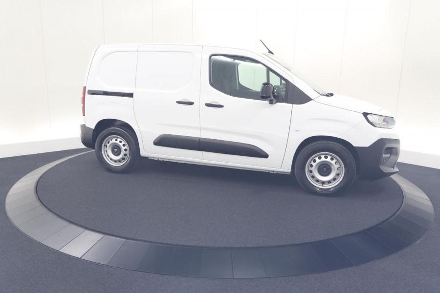 Citroën E-Berlingo 136 L1 50 kWh | Camera | Laadruimte-pakket | Dodehoekdetectie | Navigatie | 3 Zitplaatsen