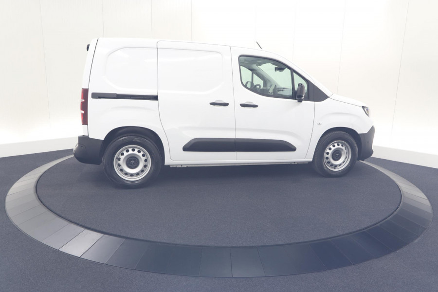 Citroën E-Berlingo 136 L1 50 kWh | Camera | Laadruimte-pakket | Dodehoekdetectie | Navigatie | 3 Zitplaatsen