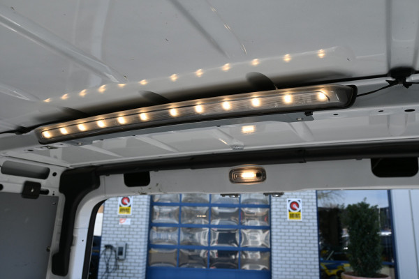 Mercedes-Benz Sprinter 315 CDI L2H1 RWD Geveerde stoel, Camera, Trekhaak, Standkachel