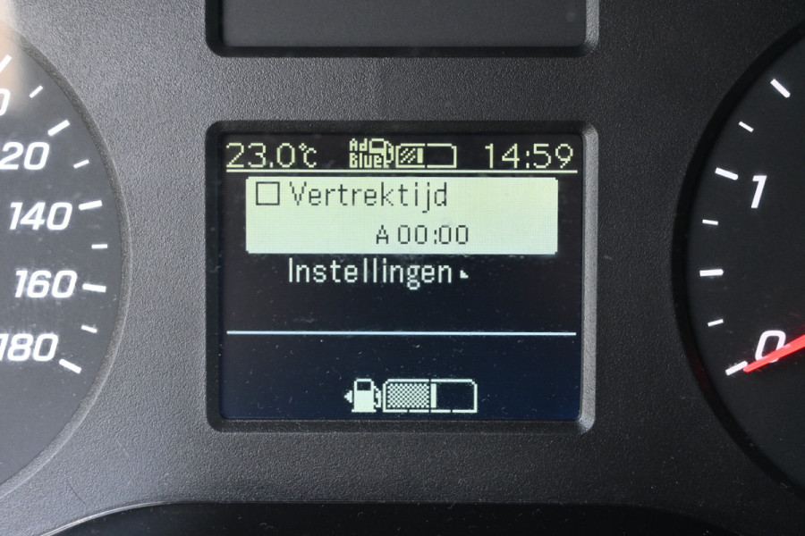 Mercedes-Benz Sprinter 315 CDI L2H1 RWD Geveerde stoel, Camera, Trekhaak, Standkachel