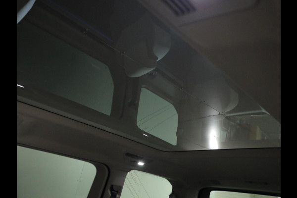Volkswagen Multivan 1.4 eHybrid L2H1 Energetic 218pk| Navi| Pano-dak| trekhaak wegklpbr|  2-2-3
