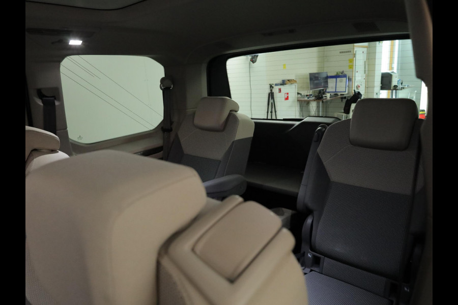 Volkswagen Multivan 1.4 eHybrid L2H1 Energetic 218pk| Navi| Pano-dak| trekhaak wegklpbr|  2-2-3