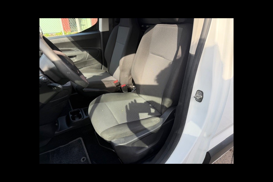 Peugeot Partner 1.5 BlueHDI Pro AIRCO I TREKHAAK I IMPERIAAL I ELEKTRISCHE RAMEN EN SPIEGELS