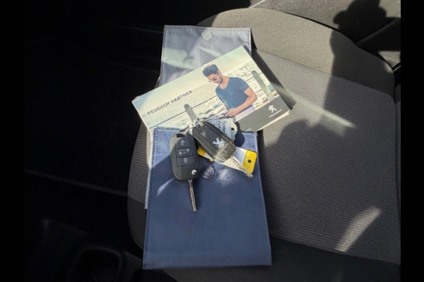 Peugeot Partner 1.5 BlueHDI Pro AIRCO I TREKHAAK I IMPERIAAL I ELEKTRISCHE RAMEN EN SPIEGELS