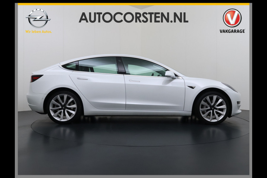 Tesla Model 3 SR+ 325PK LFP-Accu SOH 89.6% Lmv 19" AutoPilot Leer Pano-Dak Adaptive Cruise Lmv 18" Camera's Elektr.-Stuur+Stoelen+Spiegels+Geh Ecc Navi Led DAB Voorverwarmen interieur via App Keyless One-Pedal-Drive Wifi 1e Eigenaar Origineel Nederlandse Auto LFP accu dus 100% opladen!