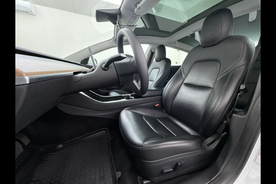 Tesla Model 3 SR+ 325PK LFP-Accu SOH 89.6% Lmv 19" AutoPilot Leer Pano-Dak Adaptive Cruise Lmv 18" Camera's Elektr.-Stuur+Stoelen+Spiegels+Geh Ecc Navi Led DAB Voorverwarmen interieur via App Keyless One-Pedal-Drive Wifi 1e Eigenaar Origineel Nederlandse Auto LFP accu dus 100% opladen!