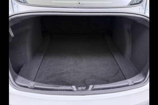 Tesla Model 3 SR+ 325PK LFP-Accu SOH 89.6% Lmv 19" AutoPilot Leer Pano-Dak Adaptive Cruise Lmv 18" Camera's Elektr.-Stuur+Stoelen+Spiegels+Geh Ecc Navi Led DAB Voorverwarmen interieur via App Keyless One-Pedal-Drive Wifi 1e Eigenaar Origineel Nederlandse Auto LFP accu dus 100% opladen!