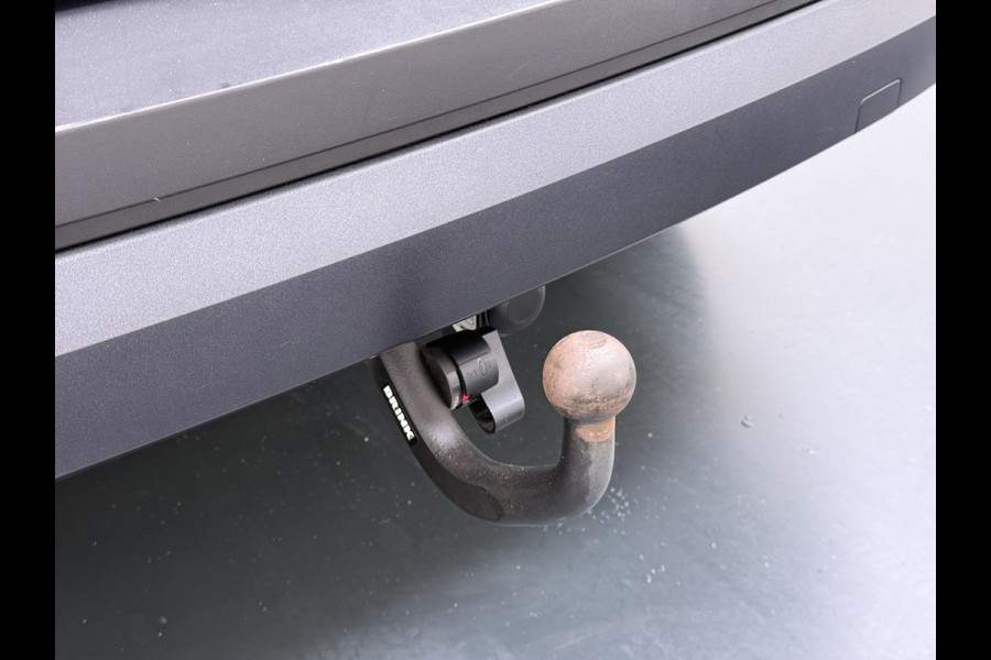 Škoda Karoq 1.5T 150pk ACT Trekhaak Adap.Cruise Camera Navi Virtual Cockpit ECC Apple Carplay Android PDC StoelverwarmingVerschuifbare Achte Comfort Pack Lmv Led Isofix DAB Voorruitverwarming Regen-Lichtsensor File Assist Verkeersbord Detectie 1.500KG Trekgewicht 1e Eigenaar Origineel Nederlandse Auto Bij 110.000km nog Beurt gehad! 1.500kg Trekgewicht! EURO6