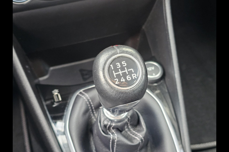 Ford Fiesta 1.0 EcoBoost Titanium | 72.000 km | Winterpack | Navigatie | Cruise control | Lane assist | Achteruitrijcamera | PDC v+a