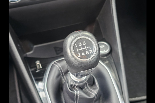 Ford Fiesta 1.0 EcoBoost Titanium | 72.000 km | Winterpack | Navigatie | Cruise control | Lane assist | Achteruitrijcamera | PDC v+a