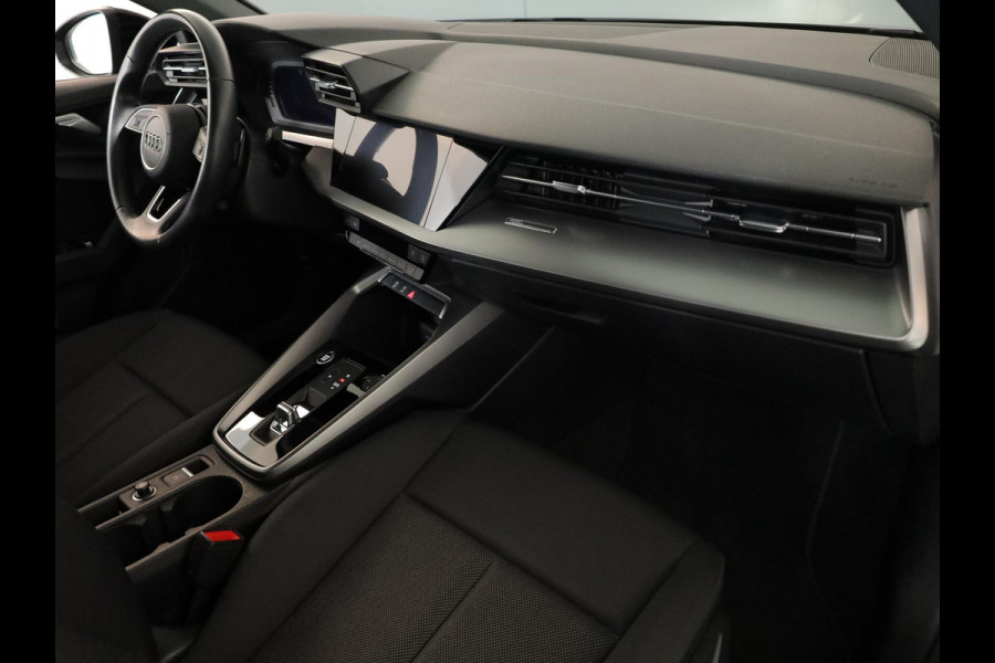 Audi A3 Sportback 30 TFSI Pro Line 110 pk S-tronic | Verlengde garantie | Navigatie via App | Parkeersensoren achter | Apple Carplay/Android Auto | LED koplampen |