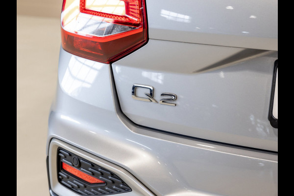 Audi Q2 35 TFSI Advanced edition / 150pk / Stoelverwarming / Adaptieve cruise control / Elektrische achterklep /