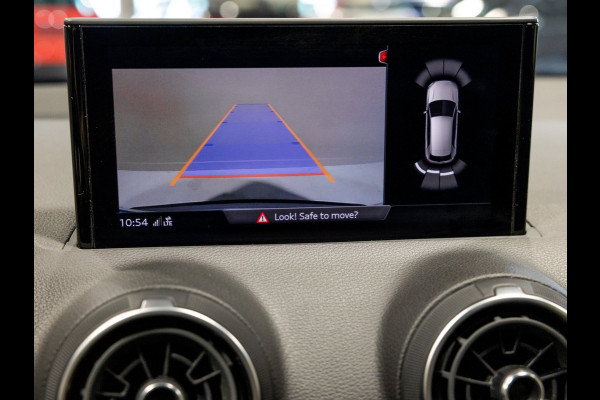 Audi Q2 35 TFSI Advanced edition / 150pk / Stoelverwarming / Adaptieve cruise control / Elektrische achterklep /