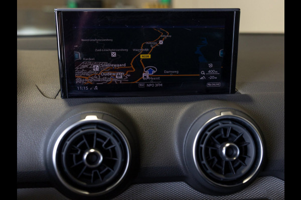 Audi Q2 35 TFSI Advanced edition / 150pk / Stoelverwarming / Adaptieve cruise control / Elektrische achterklep /