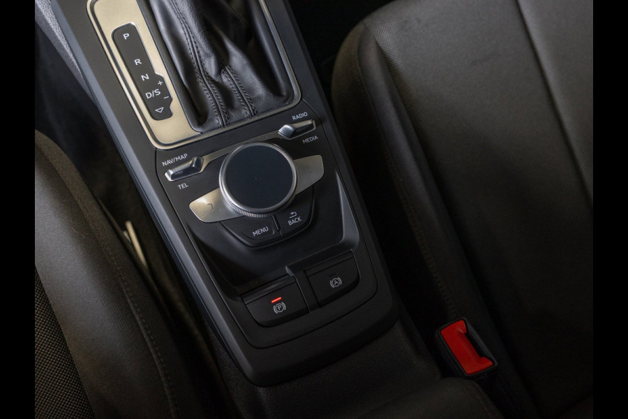 Audi Q2 35 TFSI Advanced edition / 150pk / Stoelverwarming / Adaptieve cruise control / Elektrische achterklep /