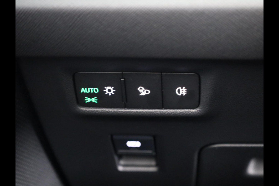 Škoda Kodiaq 1.5 TSI PHEV Sportline Business 204 pk Automaat (DSG) | Verlengde garantie | Navigatie | Panoramadak | Trekhaak (wegklapbaar) | Parkeersensoren | Achteruitrijcamera | Stoelverwarming v/a |