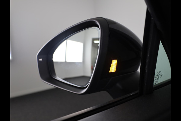 Škoda Kodiaq 1.5 TSI PHEV Sportline Business 204 pk Automaat (DSG) | Verlengde garantie | Navigatie | Panoramadak | Trekhaak (wegklapbaar) | Parkeersensoren | Achteruitrijcamera | Stoelverwarming v/a |