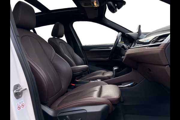 BMW X1 xDrive25e M-SPORT ** BRUIN LEDER, PANORAMA, TREKH, ADAPT. LED & CRUISE, 19-inch LMV ** UNFALLFREI ** ** INFORMEER OOK NAAR ONZE AANTREKKELIJKE FINANCIAL-LEASE TARIEVEN **