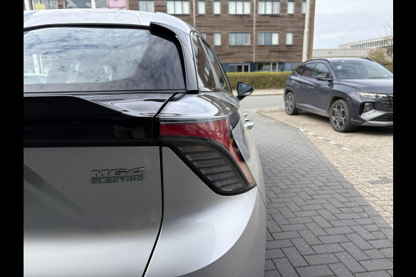 MG Mg4 electric Standard 51 kWh | Carplay | Parkeersensoren