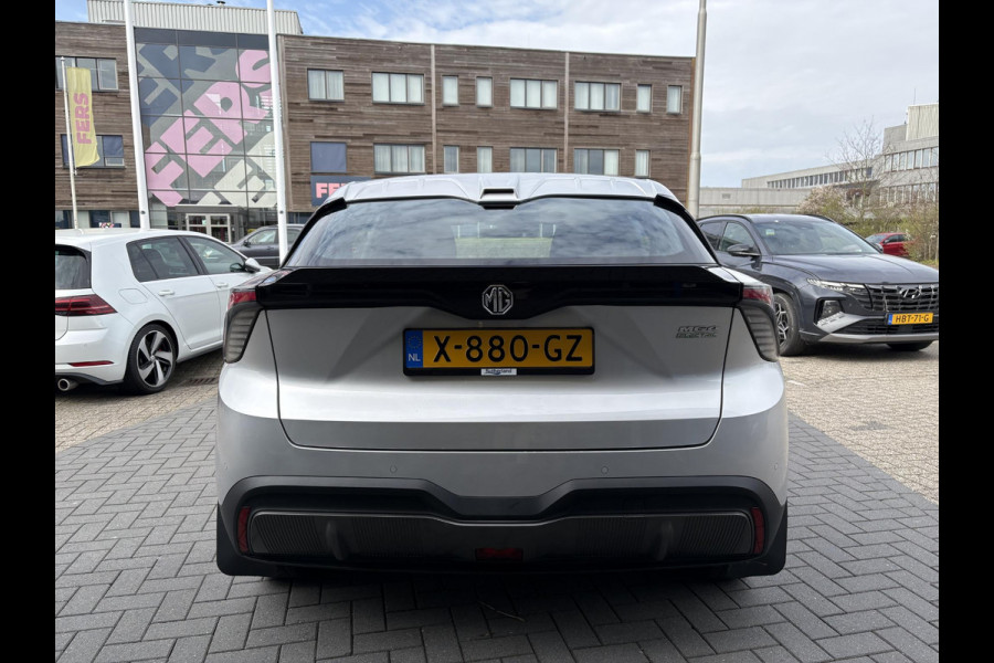 MG Mg4 electric Standard 51 kWh | Carplay | Parkeersensoren