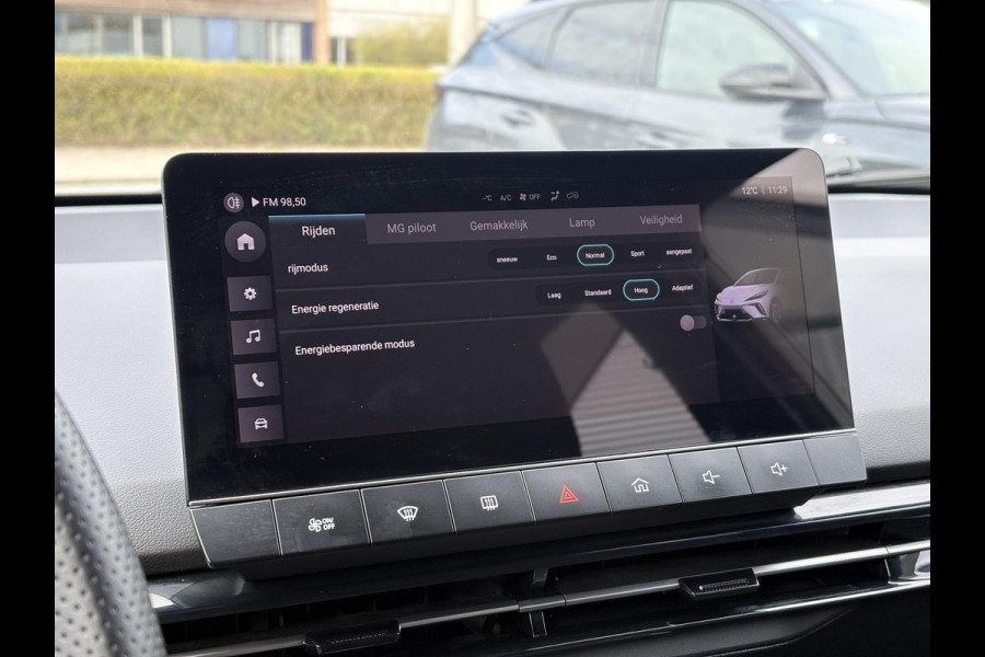 MG Mg4 electric Standard 51 kWh | Carplay | Parkeersensoren