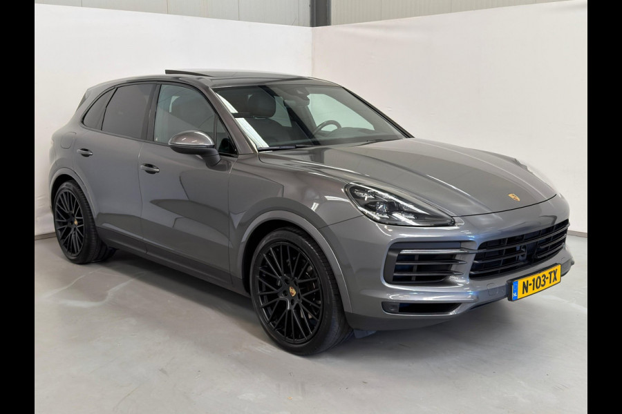 Porsche Cayenne 3.0 E-Hybrid / Pano / Sport Chrono / 22" Turbo Velgen