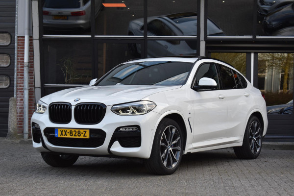 BMW X4 xDrive20i High Executive Edition M-Sport Pano Camera HK