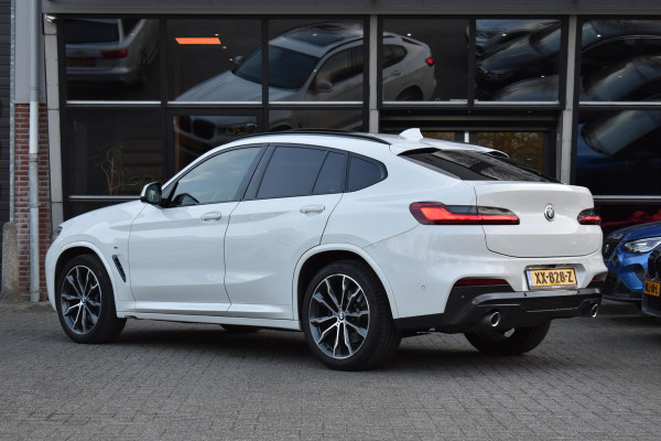 BMW X4 xDrive20i High Executive Edition M-Sport Pano Camera HK