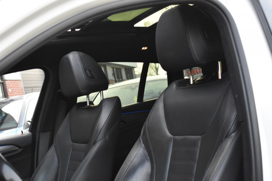 BMW X4 xDrive20i High Executive Edition M-Sport Pano Camera HK