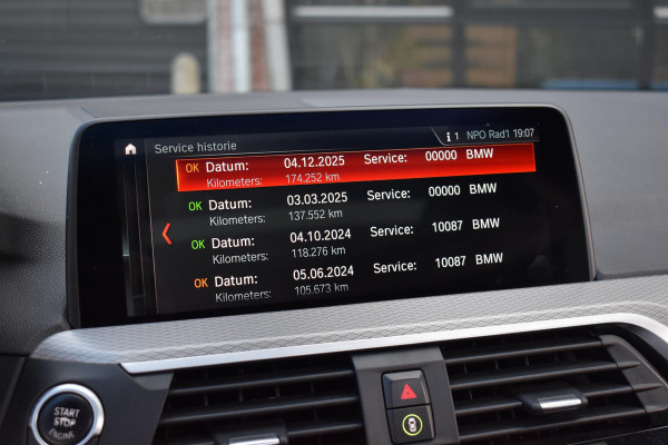 BMW X4 xDrive20i High Executive Edition M-Sport Pano Camera HK