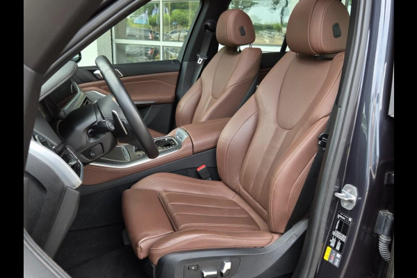 BMW X5 XDRIVE45E M SPORT | DRIVING PROFF. | PANORAMA | 360 CAMERA | SPORTSTOELEN | LASER | TREKHAAK |