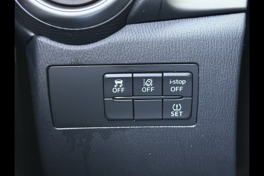 Mazda 2 1.5 Skyactiv-G Luxury | CarPlay | Camera | Dodehoek | LED | DAB+