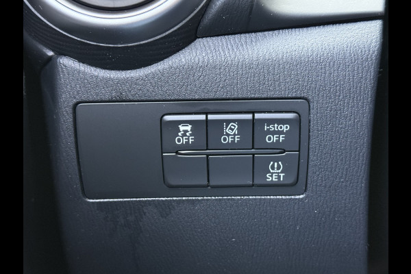 Mazda 2 1.5 Skyactiv-G Luxury | CarPlay | Camera | Dodehoek | LED | DAB+