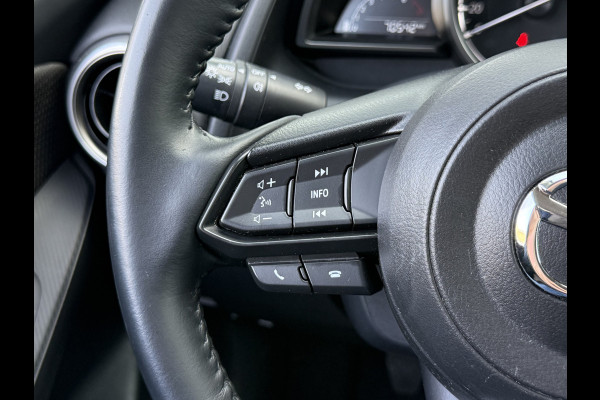 Mazda 2 1.5 Skyactiv-G Luxury | CarPlay | Camera | Dodehoek | LED | DAB+