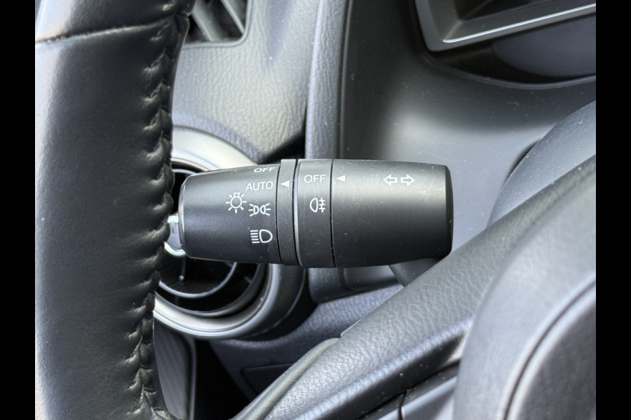 Mazda 2 1.5 Skyactiv-G Luxury | CarPlay | Camera | Dodehoek | LED | DAB+