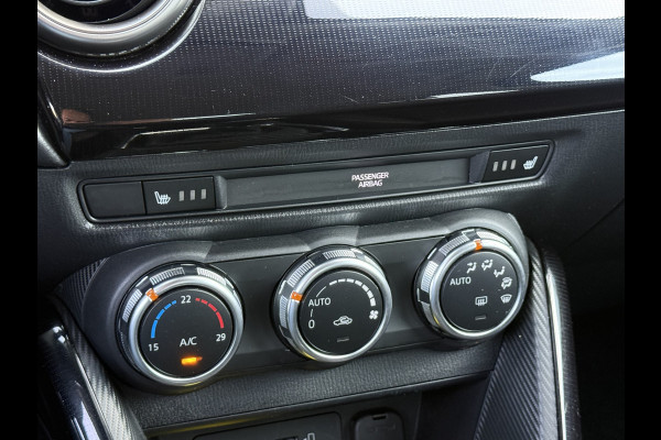 Mazda 2 1.5 Skyactiv-G Luxury | CarPlay | Camera | Dodehoek | LED | DAB+