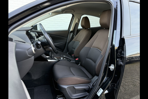 Mazda 2 1.5 Skyactiv-G Luxury | CarPlay | Camera | Dodehoek | LED | DAB+