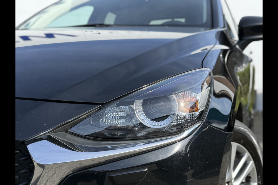 Mazda 2 1.5 Skyactiv-G Luxury | CarPlay | Camera | Dodehoek | LED | DAB+