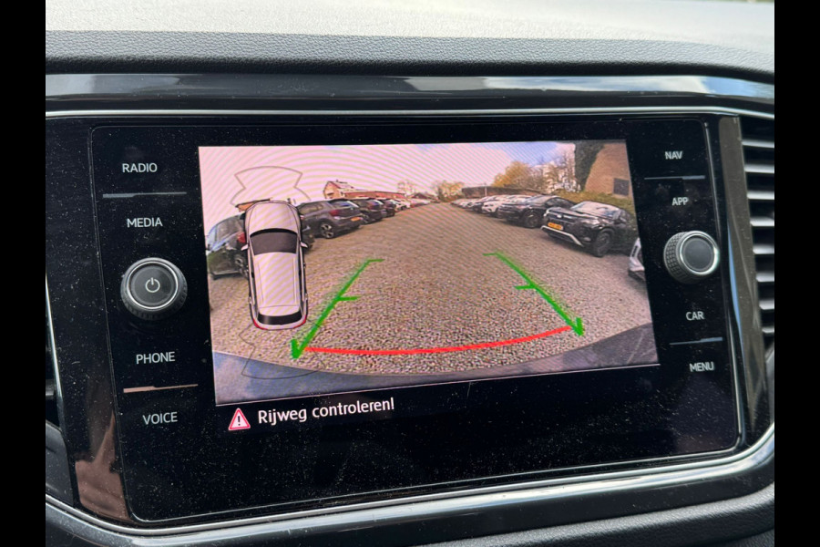 Volkswagen T-Roc 1.5 TSI 150PK DSG STYLE CAMERA/ACC/NAVI/CARPLAY