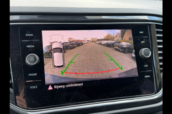 Volkswagen T-Roc 1.5 TSI 150PK DSG STYLE CAMERA/ACC/NAVI/CARPLAY