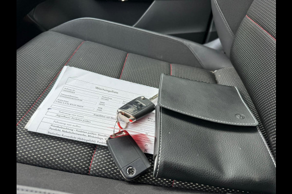 Volkswagen T-Roc 1.5 TSI 150PK DSG STYLE CAMERA/ACC/NAVI/CARPLAY